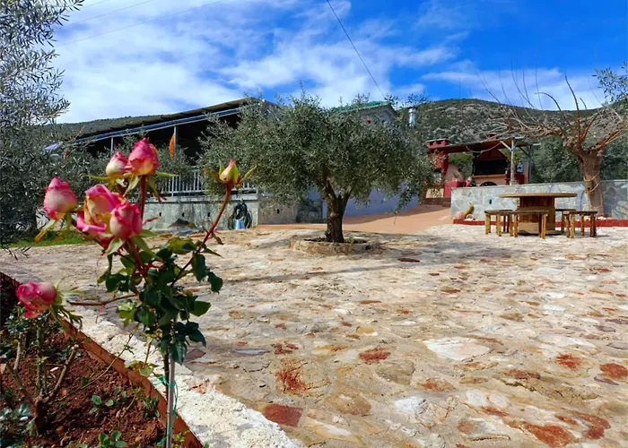 Elaia Rest House