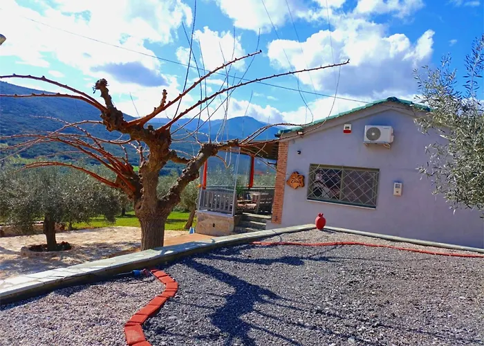 Elaia Rest House