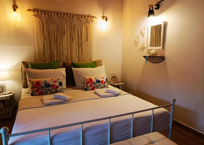 Elaia Rest House
